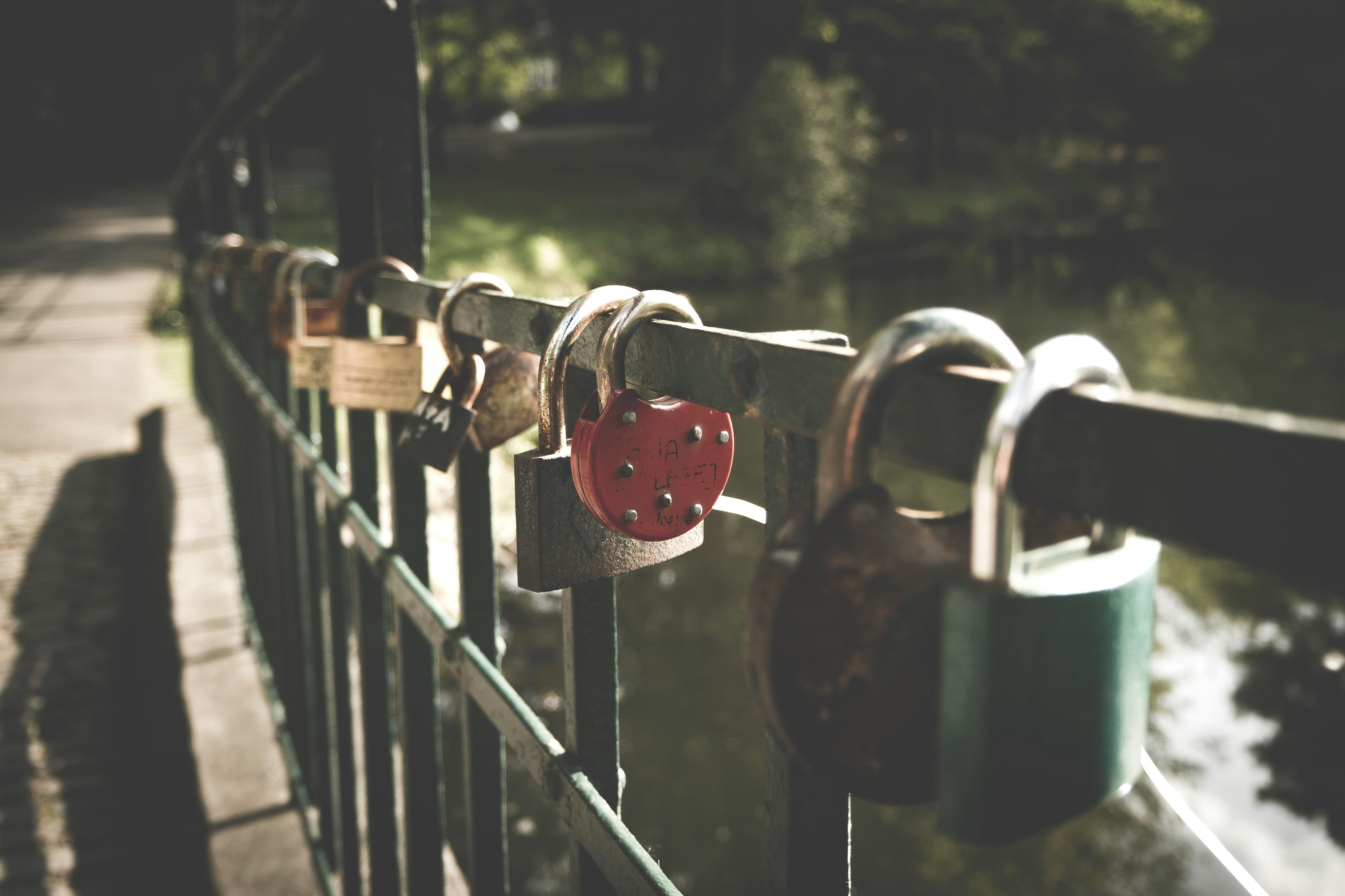 Protecting Precious Items: How to Choose a Secret Storage Safe